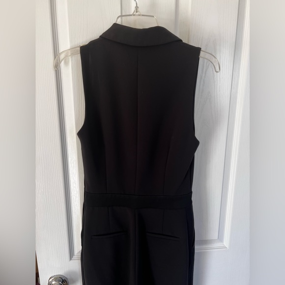 🌹 3 for $25 🛍️ H&M Black Sleeveless Tuxedo Jumpsuit - Picture 10 of 13